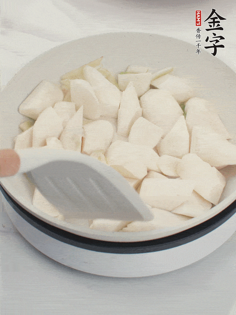 加茭白煸炒。