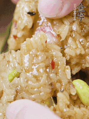 冷水下鍋煮3-4小時(shí)。